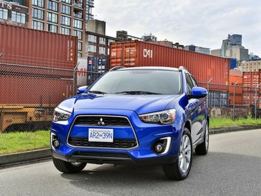 Mitsubishi RVR ثالثاً فيس ليفت، دفع رباعي 5 أبواب — منظر أمامي أيمن