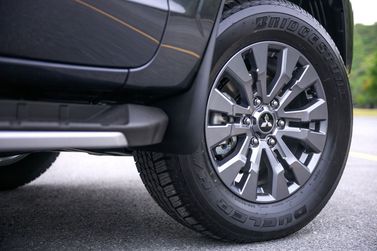 Mitsubishi Triton سادساً، بيك أب بكابينة مزدوجة — جنط العجلة