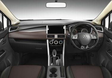 Mitsubishi Xpander I, Внедорожник 5 дв. Cross — передняя панель