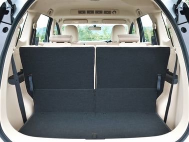 Mitsubishi Xpander I, Внедорожник 5 дв. — багажное отделение