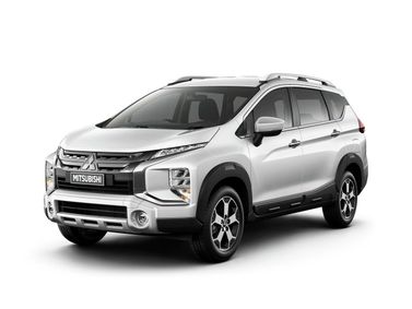 Mitsubishi Xpander I, Внедорожник 5 дв. Cross — вид спереди справа