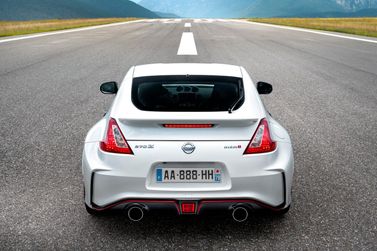 Nissan 370Z أنا فيس ليفت، كوبيه Nismo — منظر خلفي