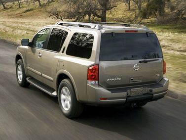 Nissan Armada أنا فيس ليفت، دفع رباعي 5 أبواب — منظر خلفي أيمن