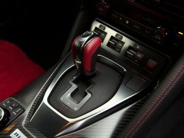 Nissan GT-R أنا فيس ليفت 3، كوبيه Nismo — محدد ناقل الحركة