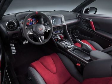 Nissan GT-R أنا فيس ليفت 3، كوبيه Nismo — منطقة السائق