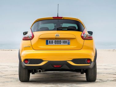 Nissan Juke أنا فيس ليفت، دفع رباعي 5 أبواب — منظر خلفي