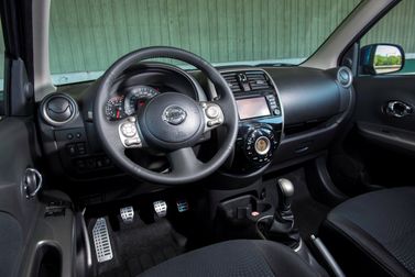 Nissan Micra فيس ليفت IV (K13) IV (K13)، هاتشباك 5 أبواب — منطقة السائق
