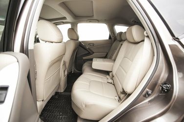 Nissan Murano II (Z51)، دفع رباعي 5 أبواب — المقاعد الخلفية