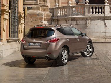 Nissan Murano 2 (Z51) II (Z51) Facelift 2، دفع رباعي 5 أبواب — منظر خلفي أيمن
