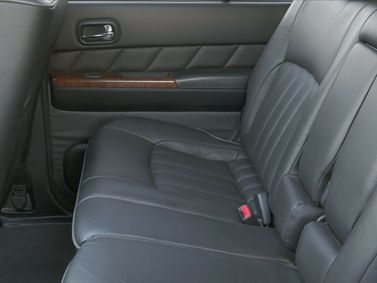 Nissan Patrol عملية فيس ليفت V (Y61)، دفع رباعي 5 أبواب — المقاعد الخلفية