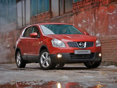 Nissan Qashqai I, Внедорожник 5 дв. — вид спереди слева