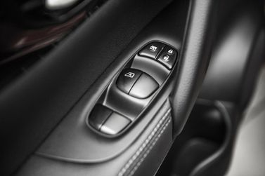 Nissan Qashqai II, Внедорожник 5 дв. — деталь интерьера