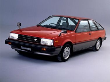 Nissan Sunny B11، كوبيه — منظر أمامي أيسر