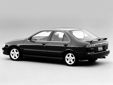 Nissan Sunny B14، سيدان — منظر خلفي أيمن