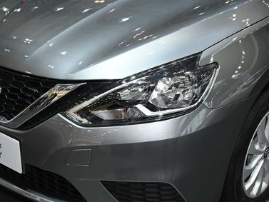 Nissan Sylphy III Рестайлинг, Седан — передняя фара