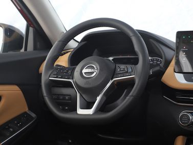 Nissan Sylphy IV (B18)، سيدان — عجلة القيادة
