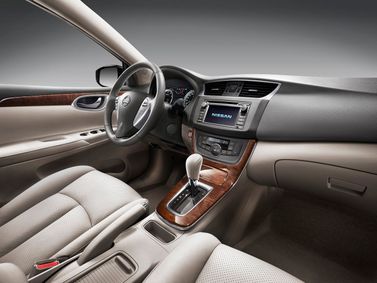 Nissan Sylphy III (السوق الصينية)، سيدان — منطقة السائق