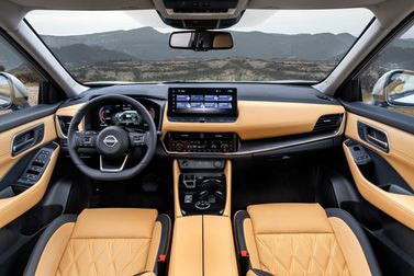 Nissan X-Trail رابعاً، دفع رباعي 5 أبواب — لوحة القيادة