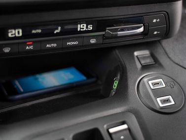 Opel Combo E Рестайлинг, Компактвэн — экран мультимедийной системы