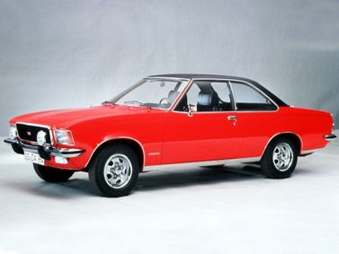 Opel Commodore B، كوبيه — منظر أمامي أيسر