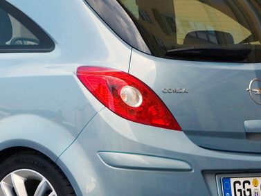 Opel Corsa D, Хэтчбек 3 дв. — задний фонарь