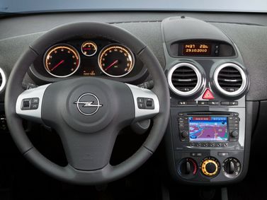 Opel Corsa D Рестайлинг II, Хэтчбек 3 дв. — место водителя