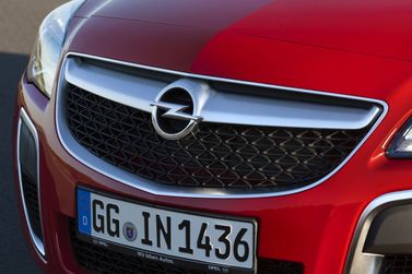Opel Insignia OPC I تجميل الوجه، ليفتباك — شبكة المبرد