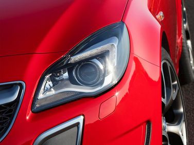 Opel Insignia OPC I تجميل الوجه، واجون 5 أبواب — المصباح الأمامي