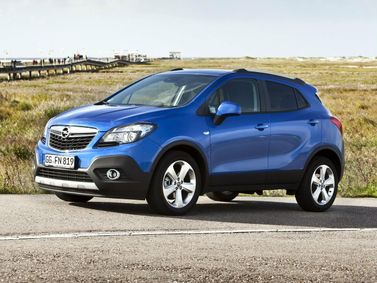 Opel Mokka I, Внедорожник 5 дв. — вид спереди справа