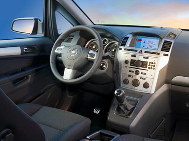 Opel Zafira B تجميل الوجه، فان مدمج — منطقة السائق