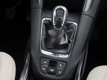 Opel Zafira C تجميل الوجه، ميني فان — محدد ناقل الحركة