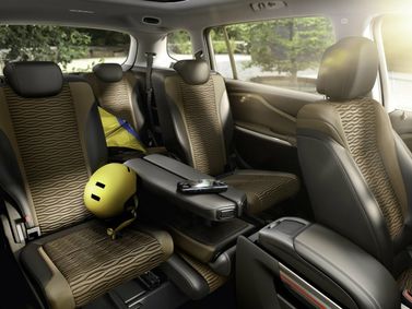 Opel Zafira C، فان مدمج — المقاعد الخلفية