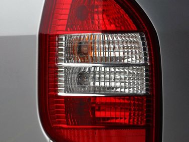 Opel Zafira A تجميل الوجه، فان مدمج — المصباح الخلفي