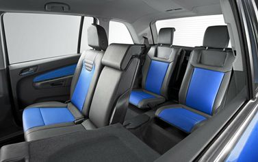 Opel Zafira OPC B, Compact Van — third-row seats