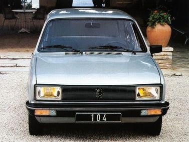 Peugeot 104, Хэтчбек 5 дв. — вид спереди