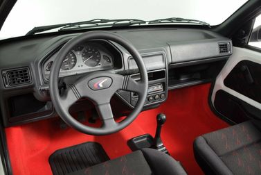 Peugeot 106 I Рестайлинг, Хэтчбек 5 дв. — место водителя