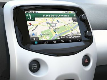 Peugeot 108, Хэтчбек 5 дв. — экран мультимедийной системы