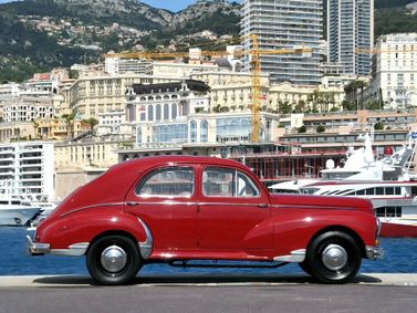 Peugeot 203 I, Седан — вид слева