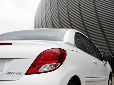 Peugeot 207 I Рестайлинг, Кабриолет — вид сзади справа