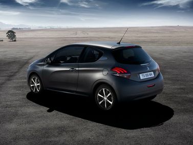 Peugeot 208 I Рестайлинг, Хэтчбек 3 дв. — вид сзади справа