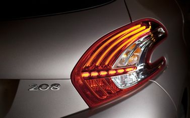Peugeot 208 I, Хэтчбек 5 дв. — задний фонарь