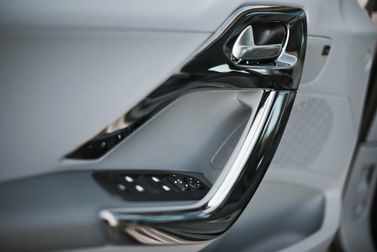 Peugeot 208 I, Хэтчбек 5 дв. — деталь интерьера