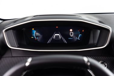 Peugeot 208 II, Хэтчбек 5 дв. — панель приборов
