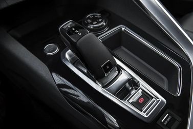Peugeot 3008 II, Внедорожник 5 дв. — селектор коробки передач