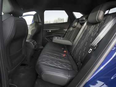Peugeot 3008 II, Внедорожник 5 дв. — задние сиденья