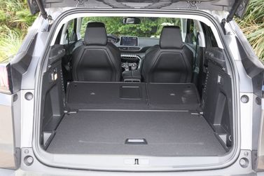Peugeot 3008 II Рестайлинг, Внедорожник 5 дв. — багажное отделение