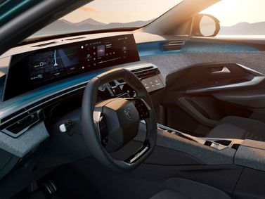 Peugeot 3008 III, Внедорожник 5 дв. — место водителя