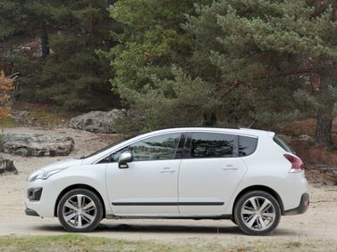 Peugeot 3008 I Рестайлинг, Внедорожник 5 дв. — вид слева