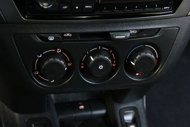 Peugeot 301 I, Седан — центральная консоль