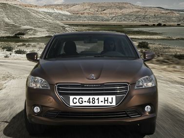 Peugeot 301 I, Седан — вид спереди